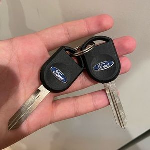 Ford Set of 2 Car Keys